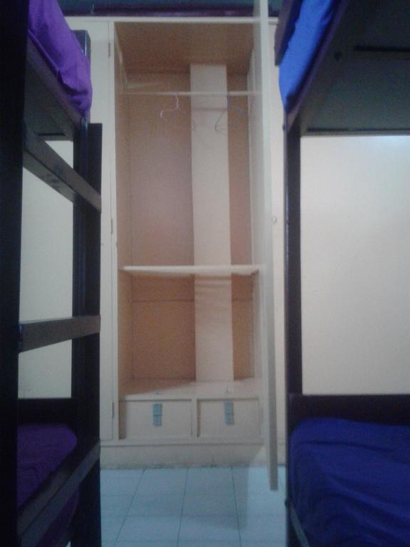 בנגקוק Yaya Guesthouse מראה חיצוני תמונה