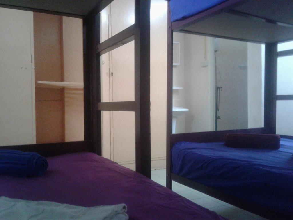 בנגקוק Yaya Guesthouse מראה חיצוני תמונה