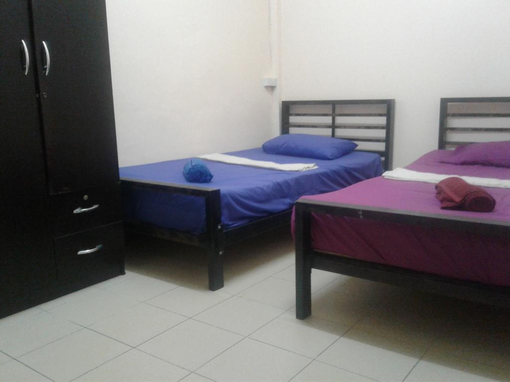 בנגקוק Yaya Guesthouse מראה חיצוני תמונה
