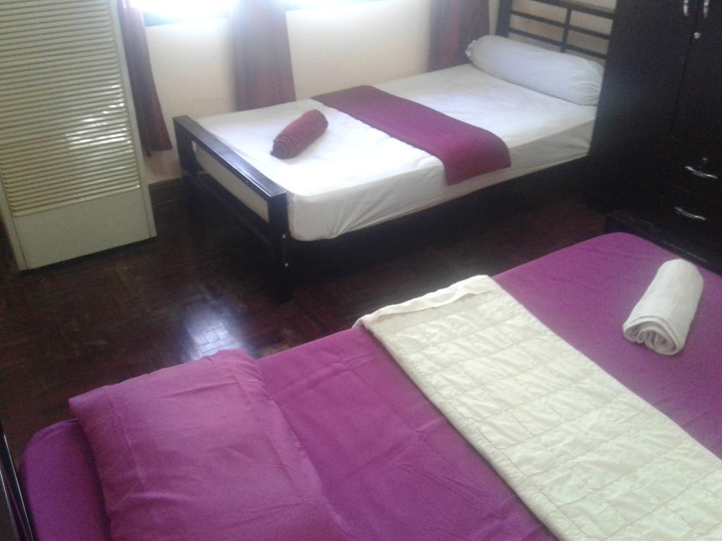 בנגקוק Yaya Guesthouse מראה חיצוני תמונה