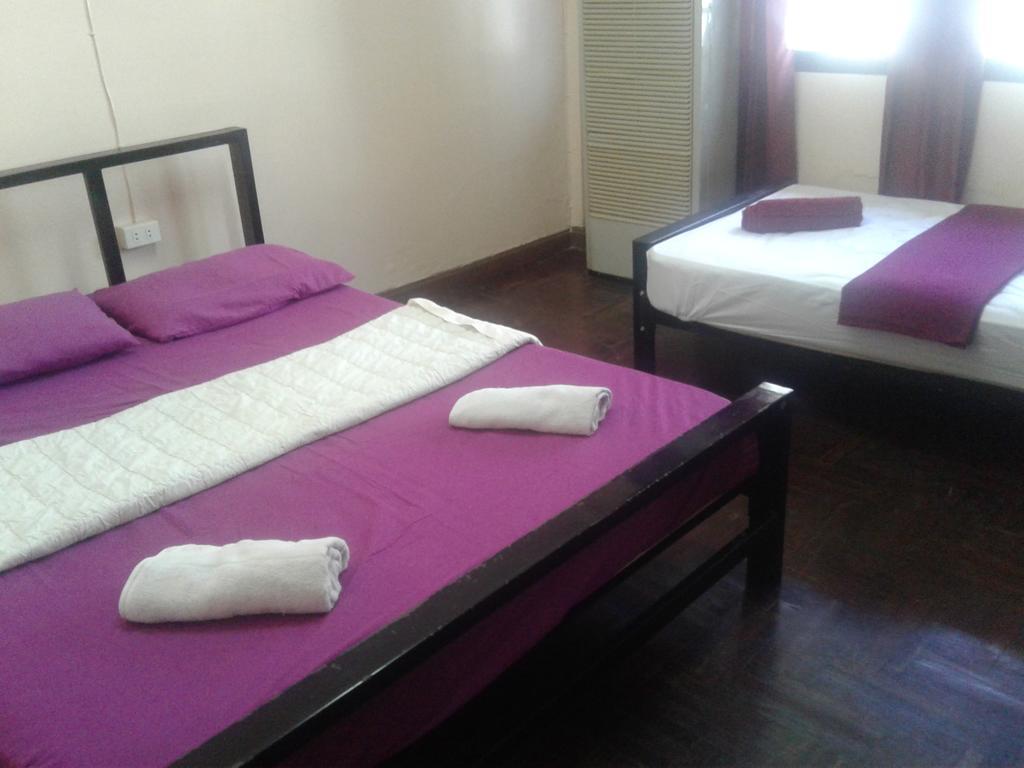 בנגקוק Yaya Guesthouse מראה חיצוני תמונה