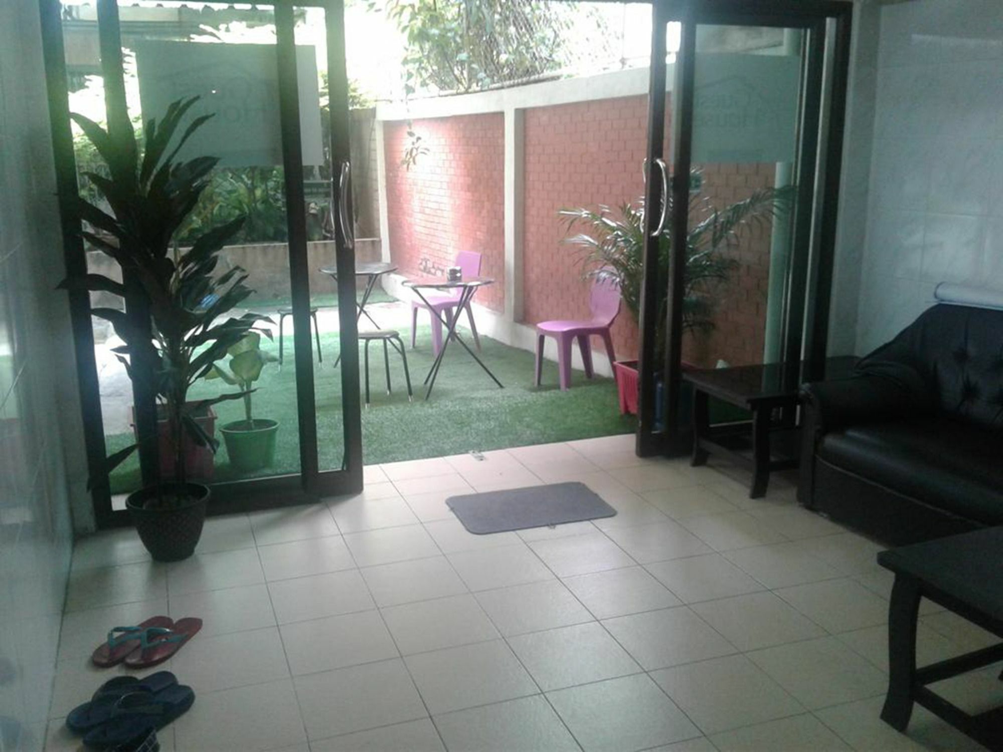 בנגקוק Yaya Guesthouse מראה חיצוני תמונה