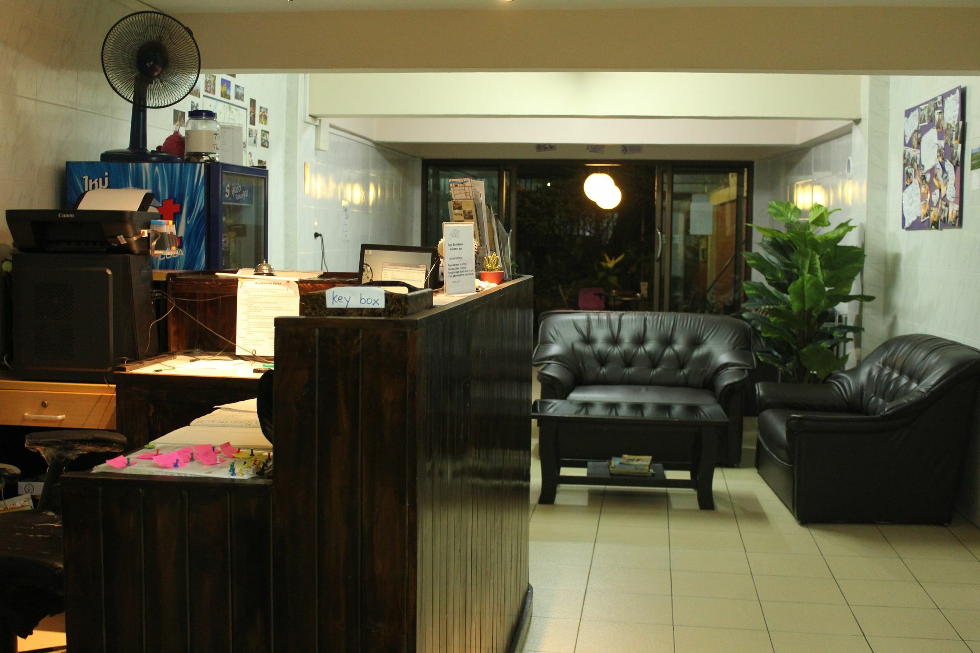 בנגקוק Yaya Guesthouse מראה חיצוני תמונה