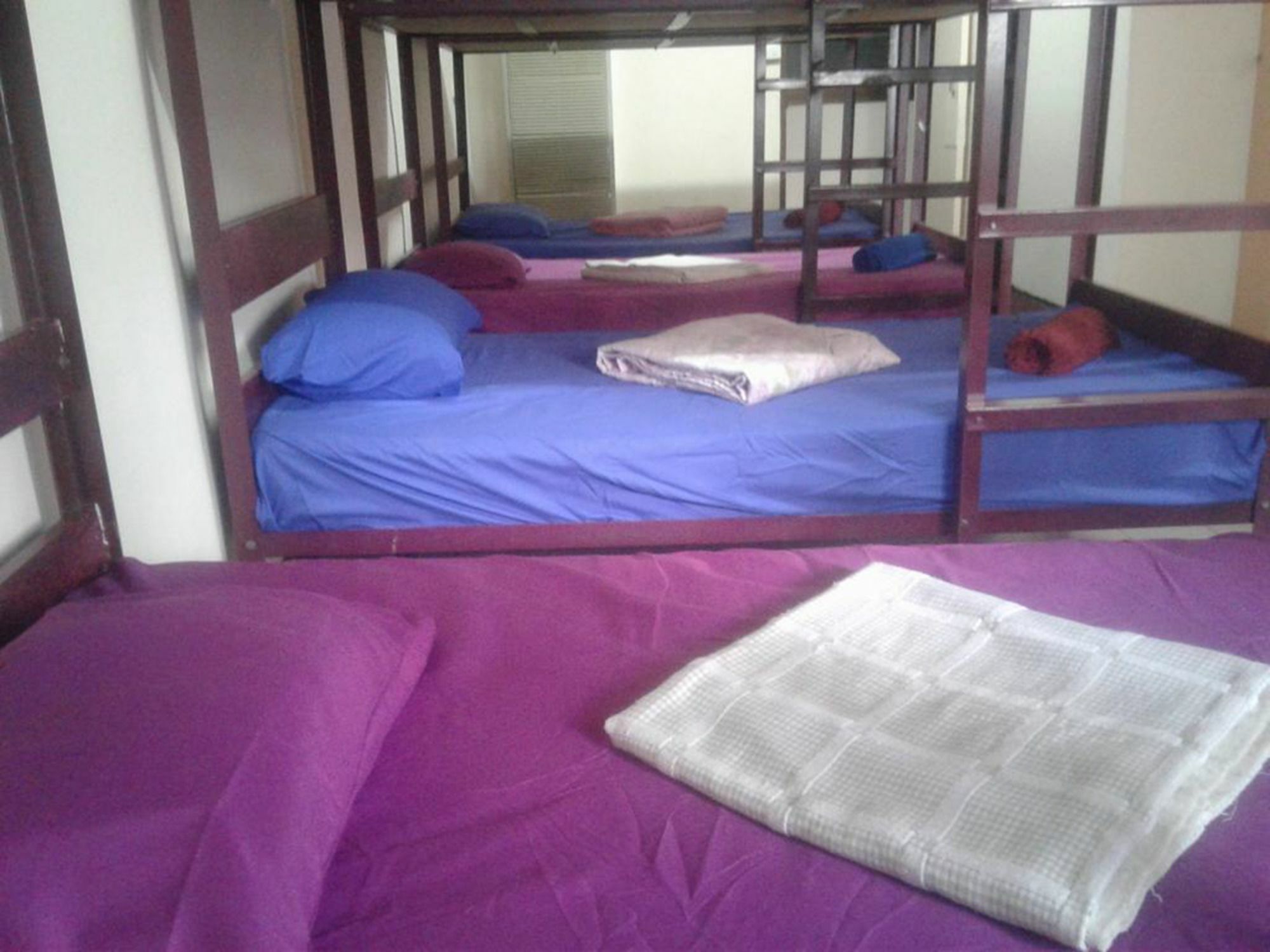 בנגקוק Yaya Guesthouse מראה חיצוני תמונה
