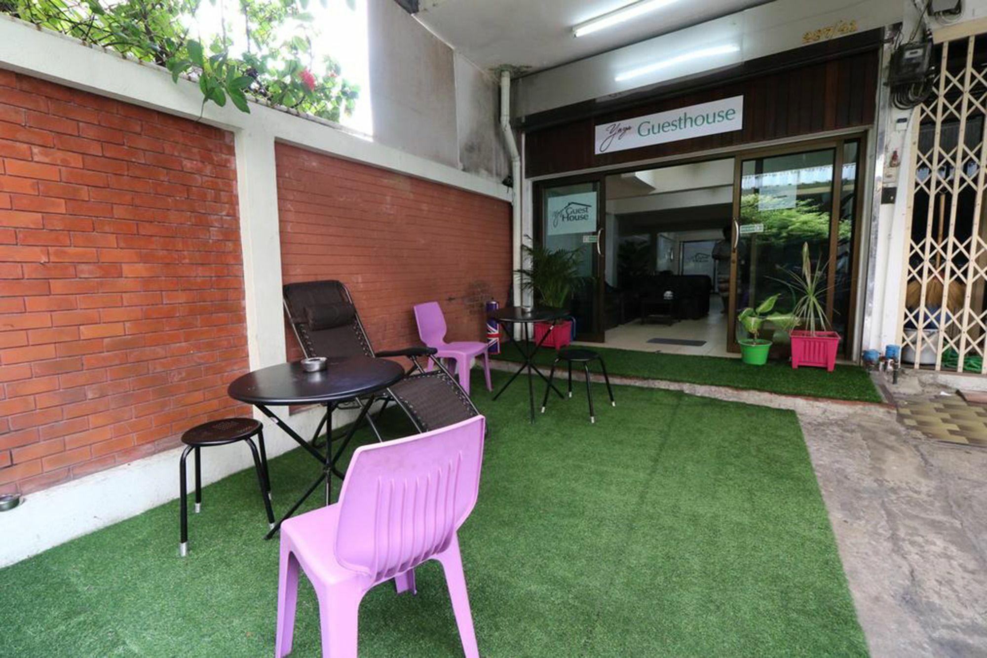 בנגקוק Yaya Guesthouse מראה חיצוני תמונה