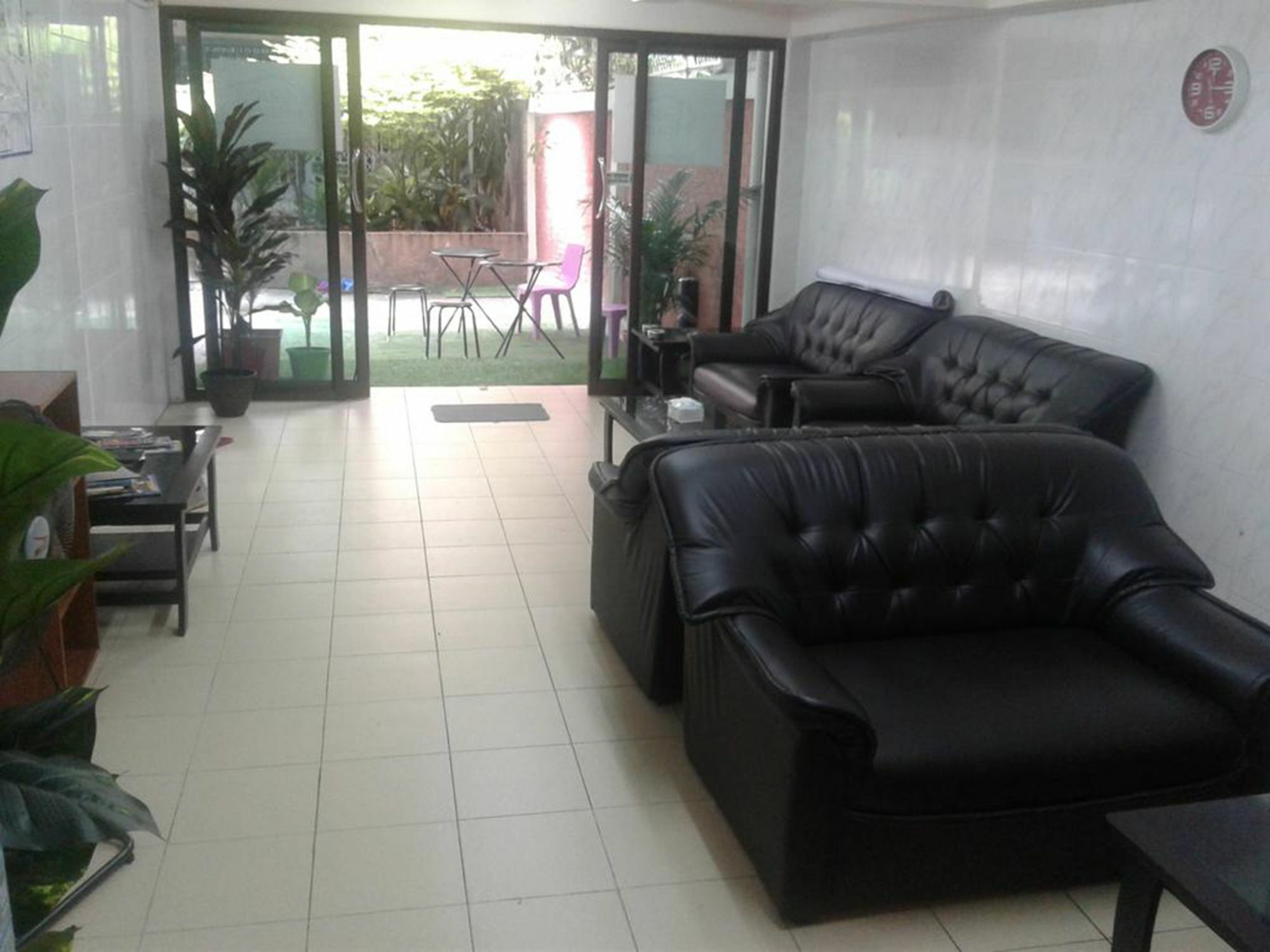 בנגקוק Yaya Guesthouse מראה חיצוני תמונה