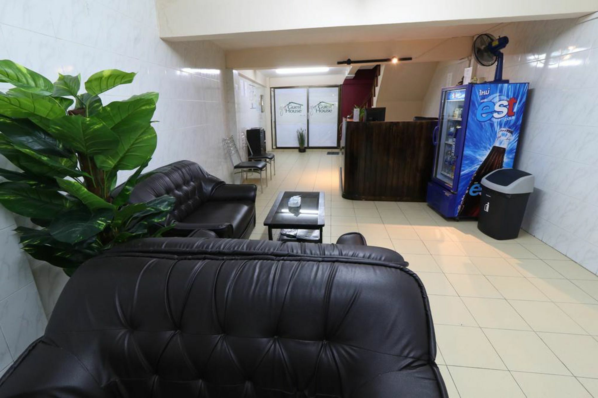 בנגקוק Yaya Guesthouse מראה חיצוני תמונה