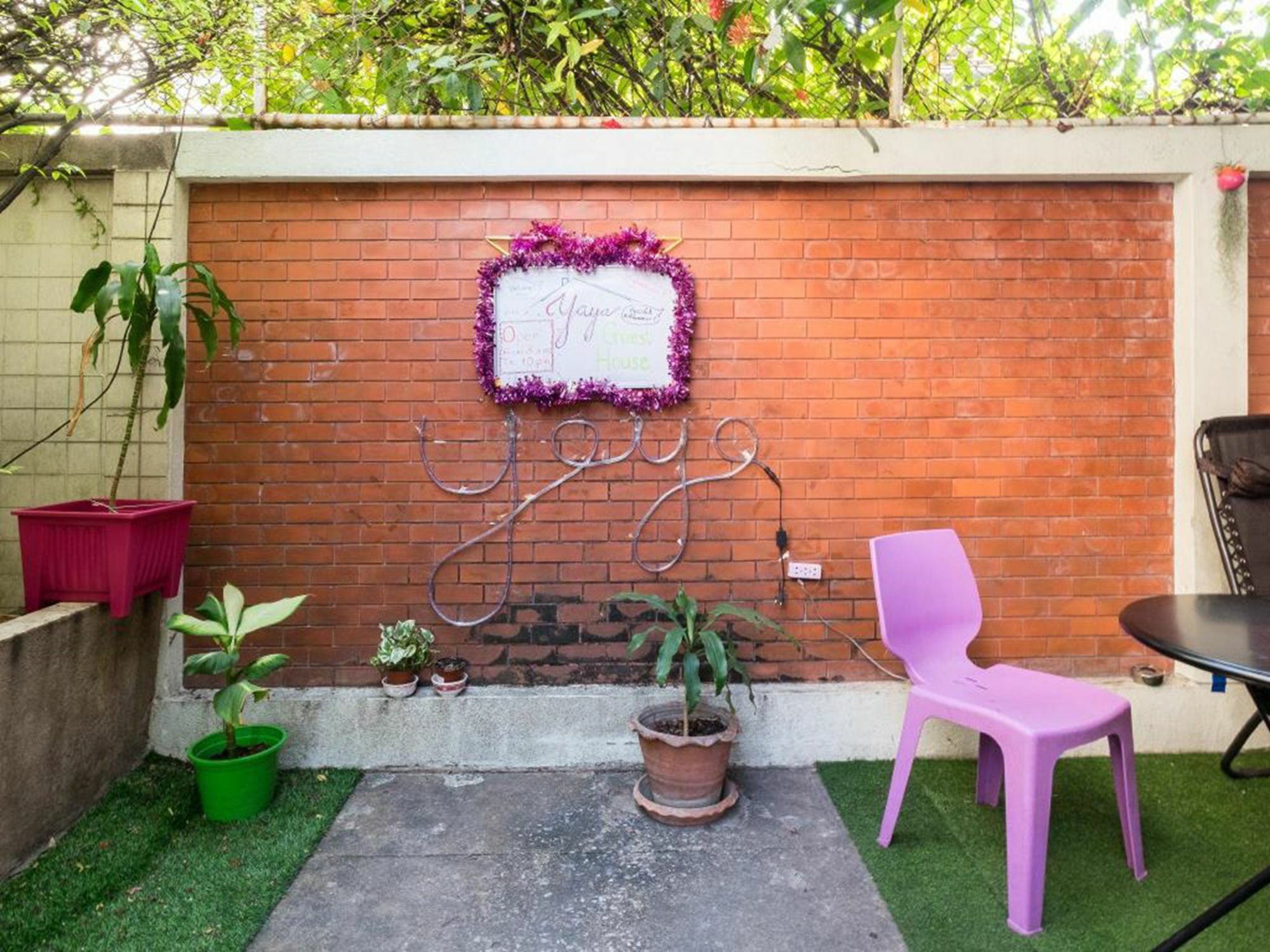 בנגקוק Yaya Guesthouse מראה חיצוני תמונה
