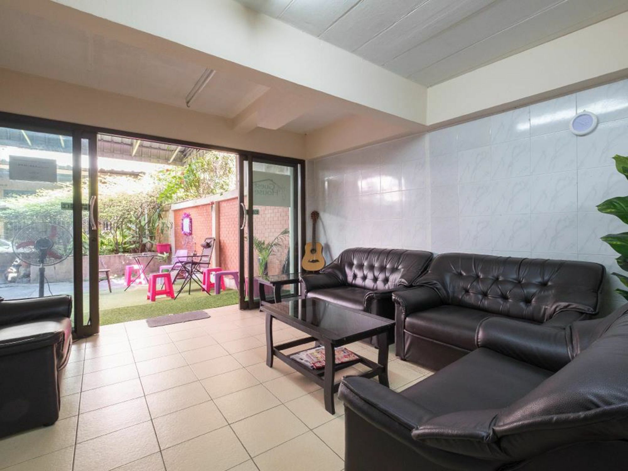 בנגקוק Yaya Guesthouse מראה חיצוני תמונה